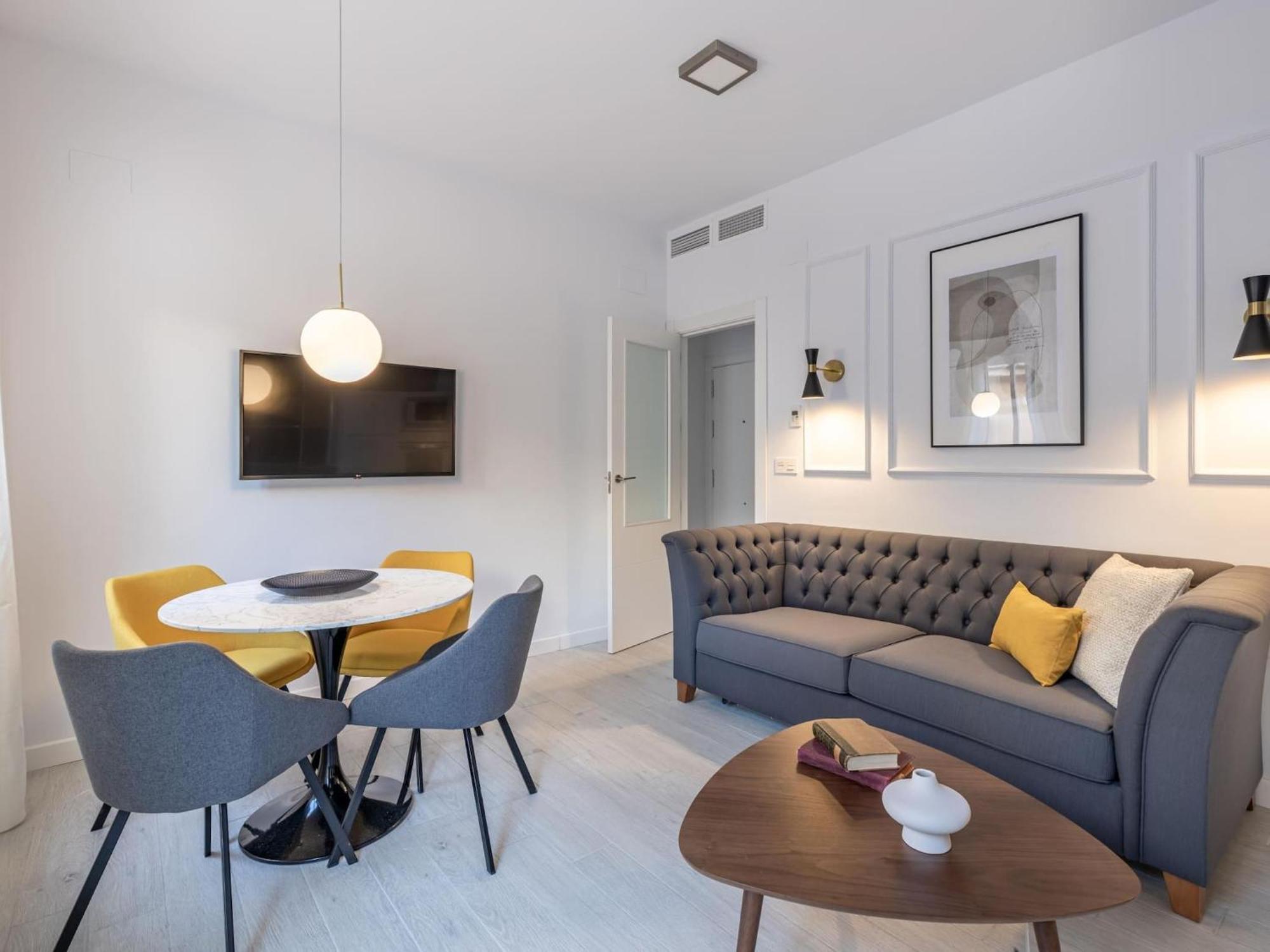 Central Stylish And Elegant 1 & 2 Bedroom Apartments III Granada Eksteriør billede