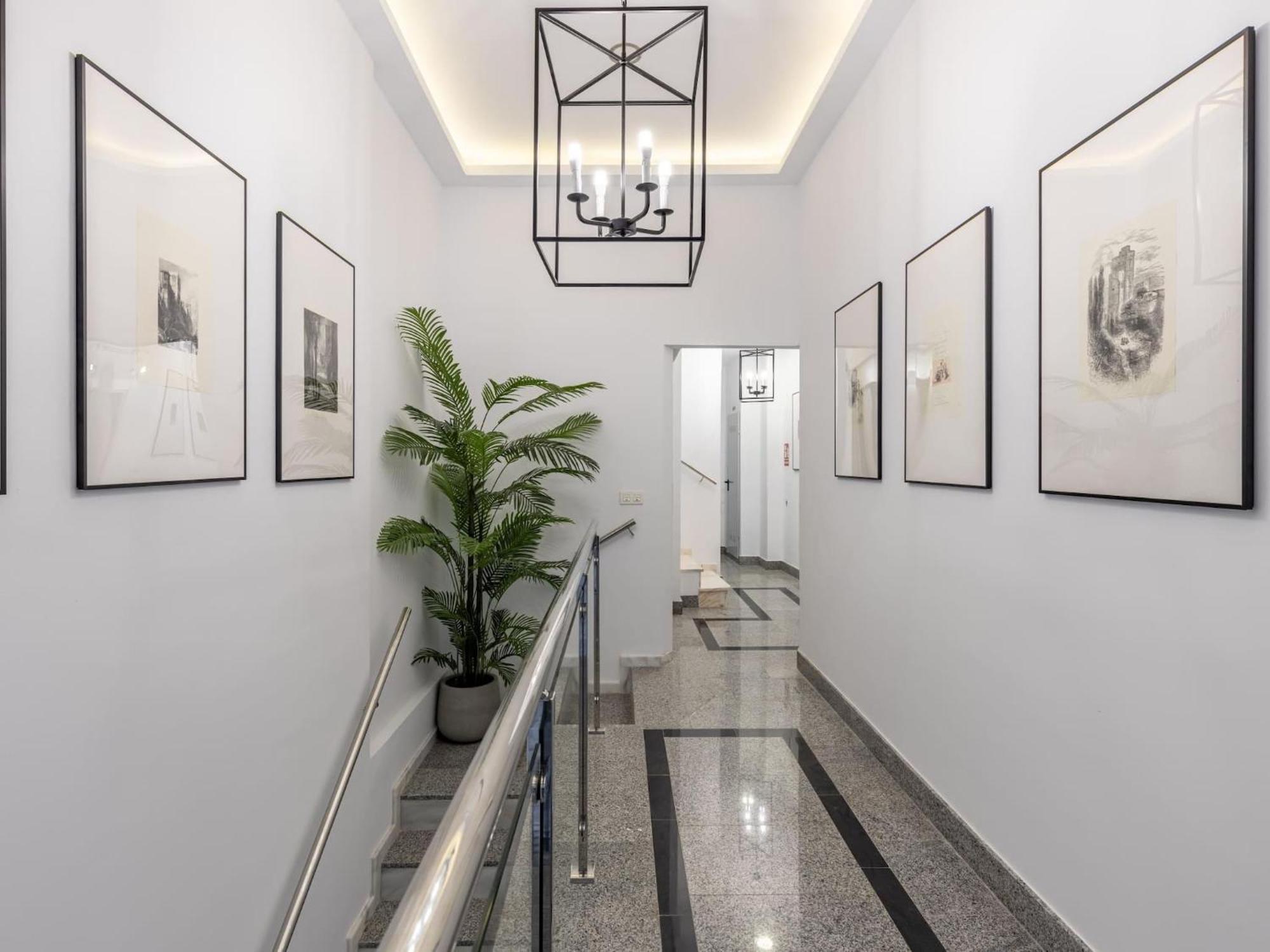 Central Stylish And Elegant 1 & 2 Bedroom Apartments III Granada Eksteriør billede