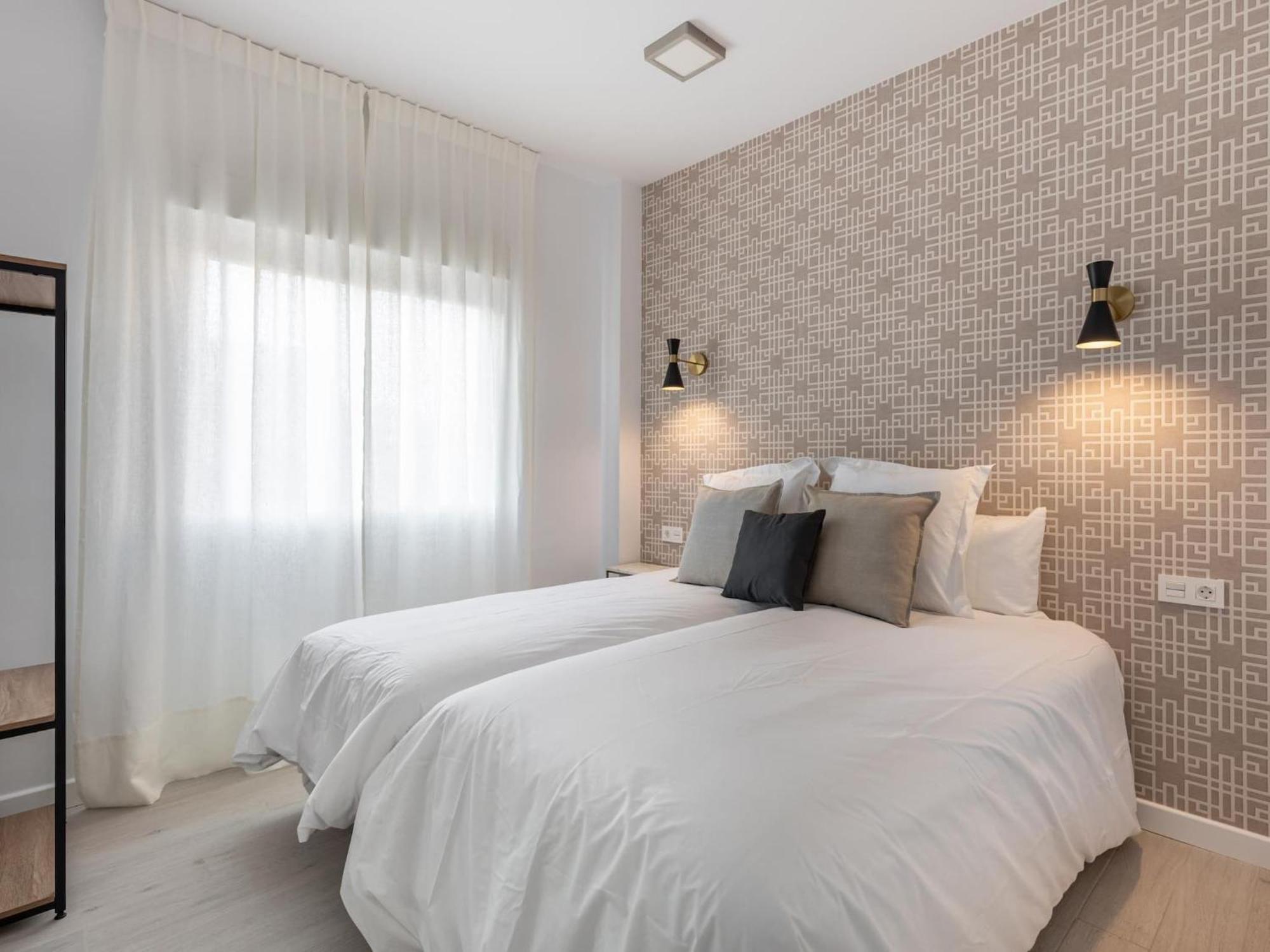 Central Stylish And Elegant 1 & 2 Bedroom Apartments III Granada Eksteriør billede